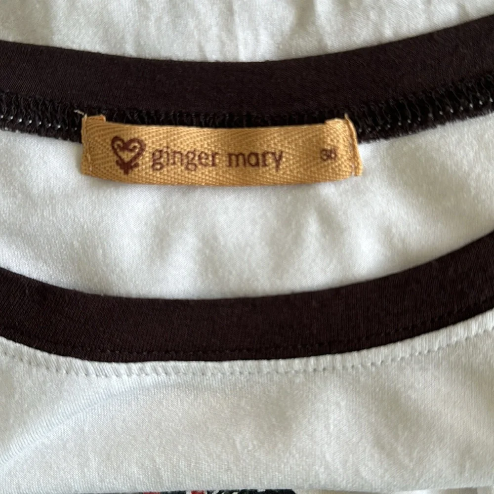 Ginger Mary African Print T-Shirt Women’s 8 / Medium White Brown Orange Stitches - Picture 8 of 9